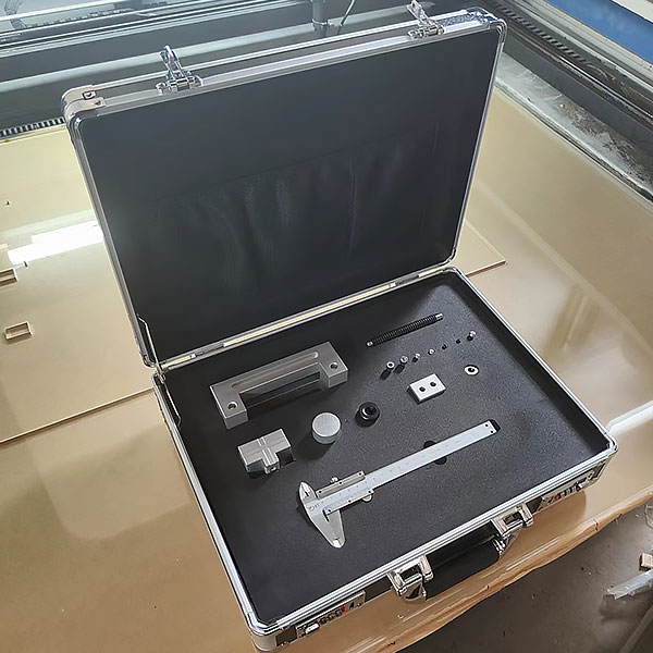 数控铣床操作维修装调实训系统,数控实训室设备(图1) 数控铣床操作维修装调实训系统,数控实训室设备(图1)